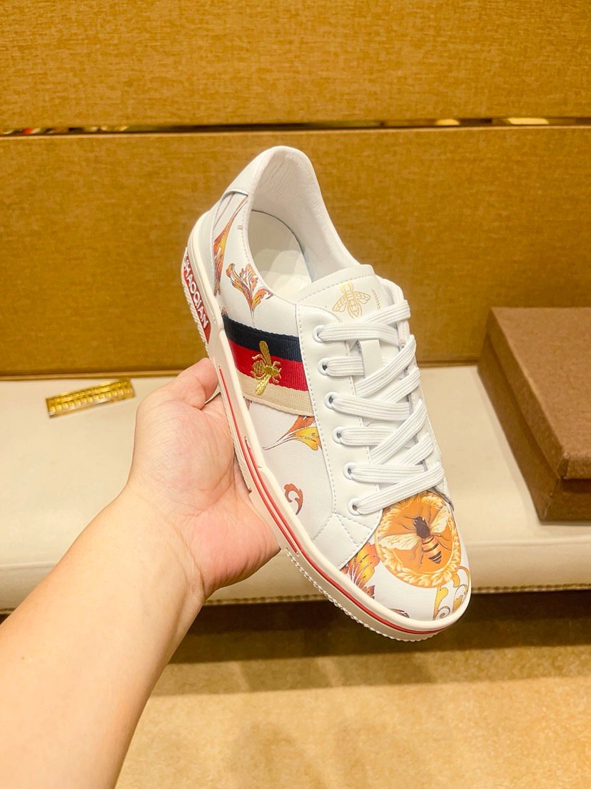 Gucci Men’s White Multicolor Graphic Low-Top Sneakers