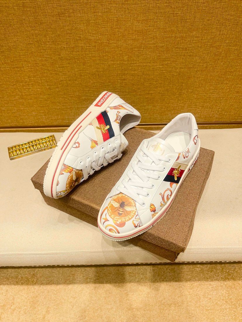 Gucci Men’s White Multicolor Graphic Low-Top Sneakers