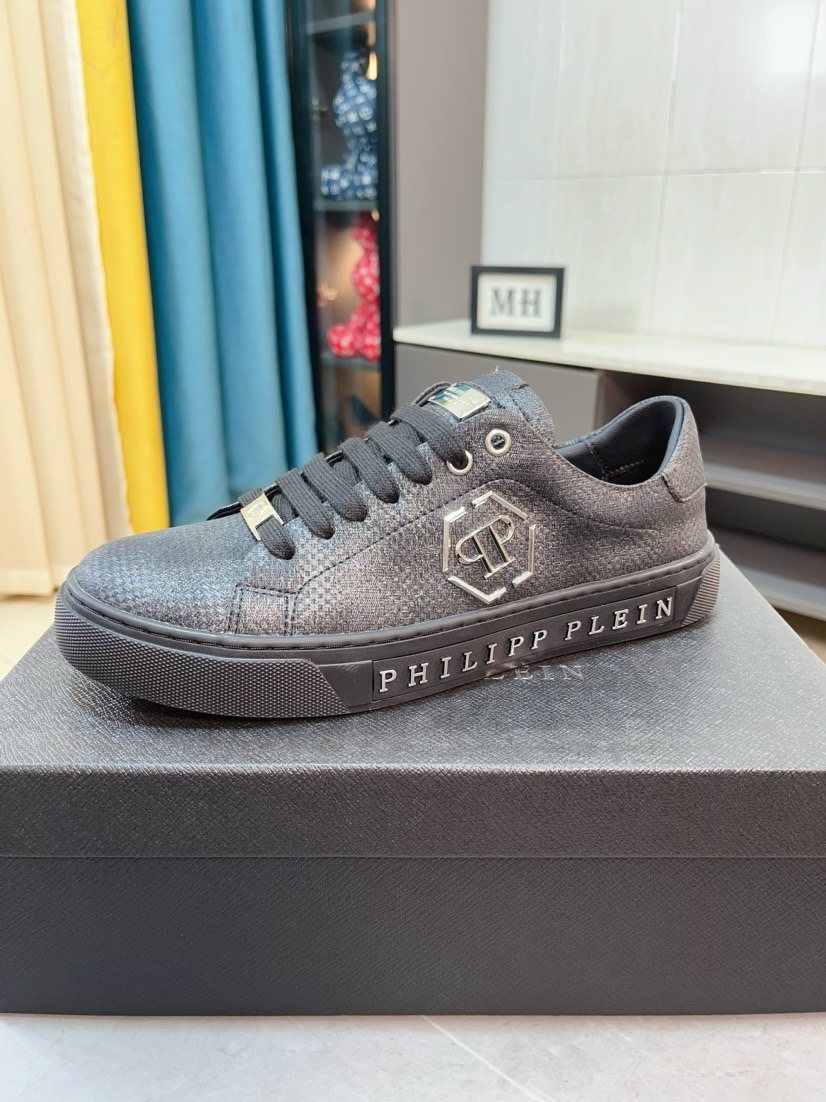 Philipp Plein Textured Low-Top Sneakers