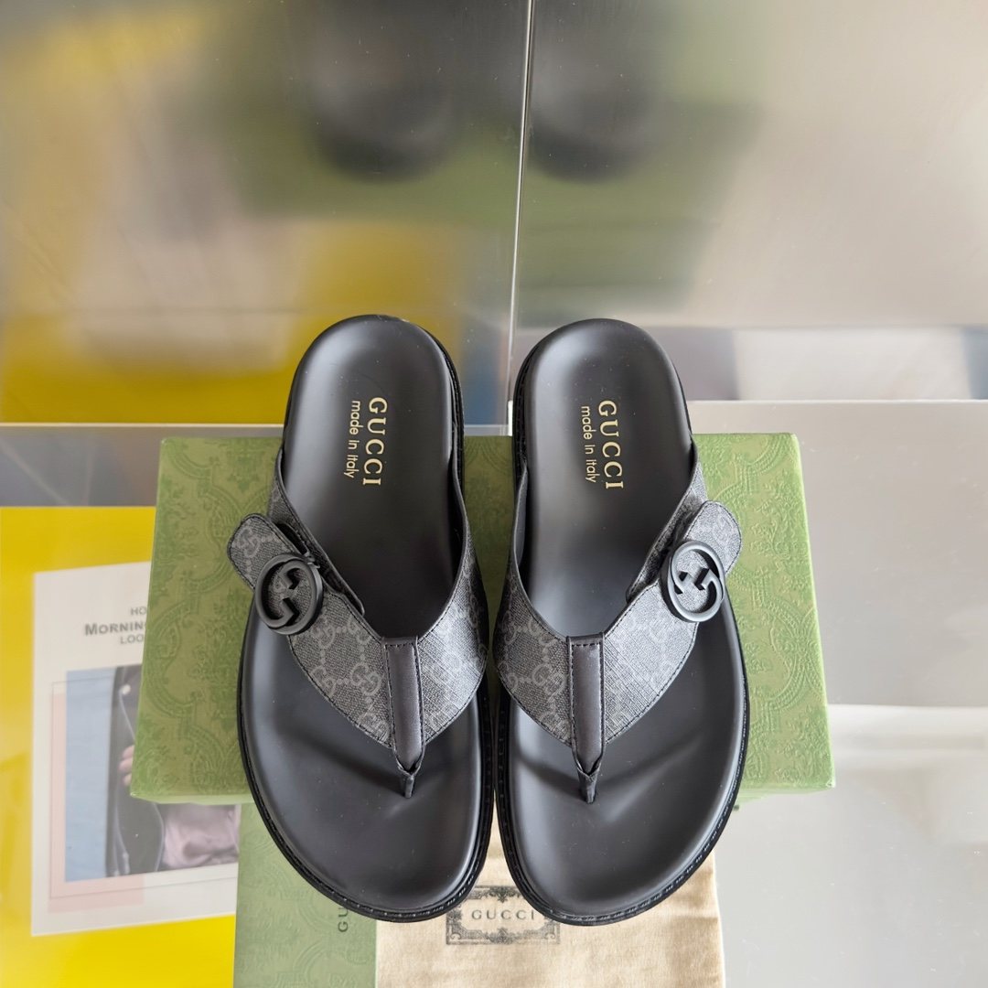 Gucci Black and Gray Monogram Toe-Post Sandals