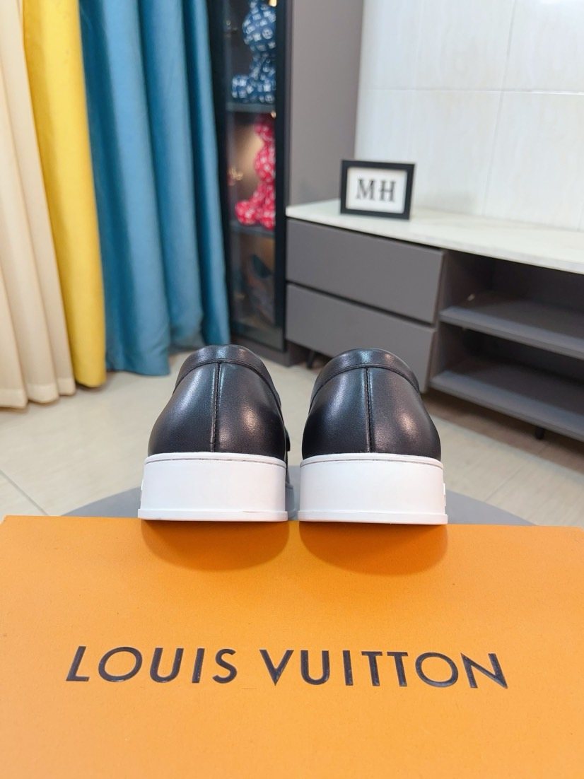Louis Vuitton Men's Moc-Toe Buckle Loafers
